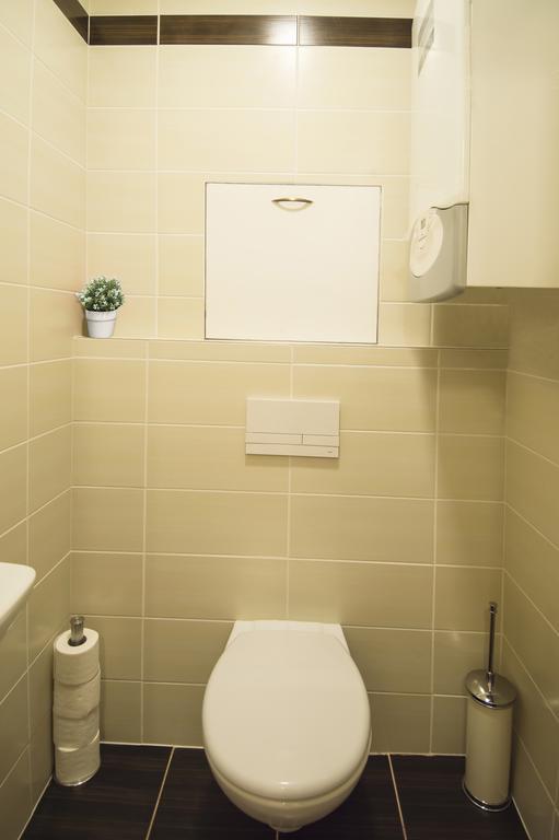 Apartment Za Poricskou Branou Прага Екстериор снимка